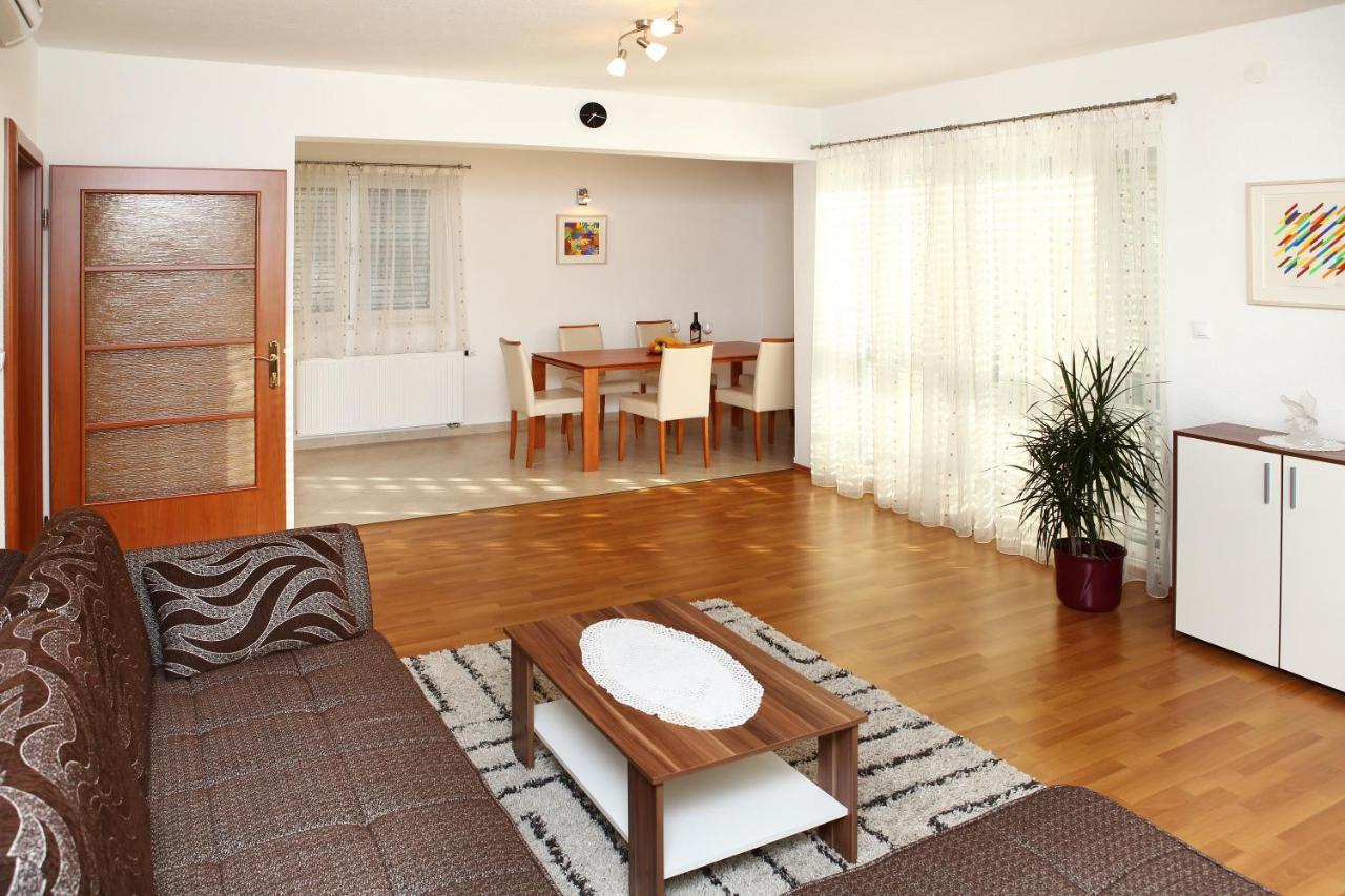 Apartment Matea Trogir Luaran gambar